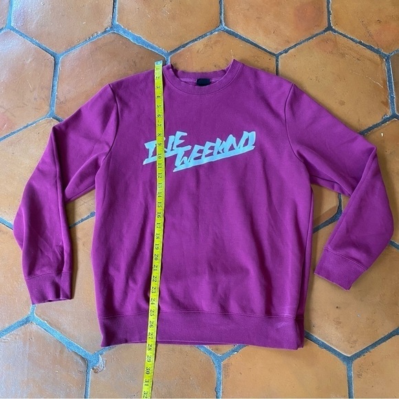 H&M The Weekend Collaboration Maroon sweatshirt top Size Medium M - Picture 5 of 6